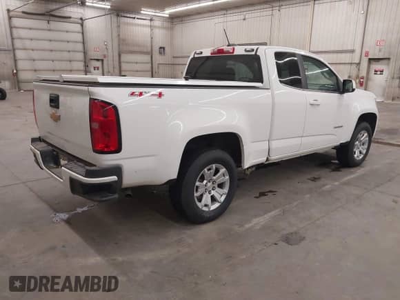 2020 Chevrolet Colorado 4WD LT z VIN 1GCHTCEA3L1160482, wystawiony jako IAAI lot #41720575 z przebiegiem 96 062 mil mil oraz . Historia ofert i sprzedaży dostępna na DreamBid. Obrazek 4.