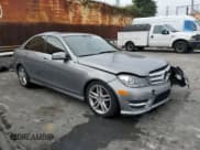 ✅ 2012 Mercedes-Benz C 250 Sport • VIN: WDDGF4HB0CR218925 • Lot: 91221955. Wystawiony na Copart z przebiegiem 118 913 mil. Bezpłatny archiwum sprzedaży aukcyjnych z USA i szczegółowy raport historii pojazdu na DreamBid. Zdjęcie 4.