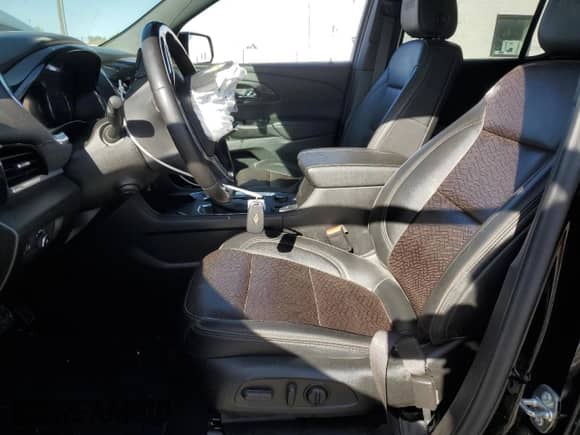 2022 Chevrolet Traverse High Country с VIN 1GNEVNKW2NJ152134, выставлен на аукционе Copart как лот 58033345 с пробегом 65 675 миль миль и Списание • Salvage title. История ставок и продаж доступна на DreamBid. Изображение 7.