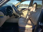 ✅ 2012 Hyundai Santa Fe Limited • VIN: 5XYZKDAG9CG096018 • Lot: 77713144. Listed on Copart with 139,964 mi. Free auction sales archive from the USA and detailed vehicle history report at DreamBid. Image 7.