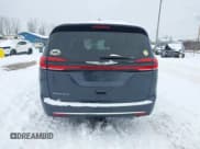 ✅ 2021 Chrysler Pacifica Touring • VIN: 2C4RC1FGXMR510215 • Lot: 43816651. Listed on IAAI with 98,759 mi. Free auction sales archive from the USA and detailed vehicle history report at DreamBid. Image 16.