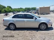 ✅ 2010 Volkswagen Jetta Limited Edition • VIN: 3VWRX7AJ1AM099362 • Lot: 42318046. Listed on IAAI with 264,425 mi. Free auction sales archive from the USA and detailed vehicle history report at DreamBid. Image 13.