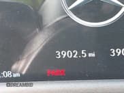 ✅ 2025 Mercedes-Benz E 350 • VIN: W1KLF4GB7SA156551 • Лот: 43628921. Опубликован ранее на IAAI с пробегом 3 902 миль. Бесплатный доступ к архиву аукционных продаж из США и подробный отчёт об истории автомобиля на DreamBid. Изображение 15.