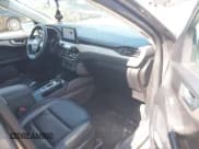 ✅ 2021 Ford Escape SEL • VIN: 1FMCU9H66MUA64813 • Lot: 42295614. Wystawiony na IAAI z przebiegiem 75 002 mil. Bezpłatny archiwum sprzedaży aukcyjnych z USA i szczegółowy raport historii pojazdu na DreamBid. Zdjęcie 5.