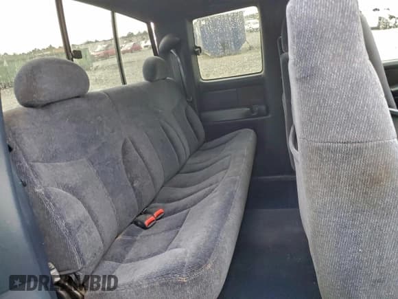 ✅ 1999 GMC Sierra 1500 SLE • VIN: 2GTEC19T5X1511041 • Lot: 95485885. Wystawiony na Copart z przebiegiem 272 118 mil. Bezpłatny archiwum sprzedaży aukcyjnych z USA i szczegółowy raport historii pojazdu na DreamBid. Zdjęcie 10.