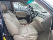 ✅ 2007 Toyota Highlander w/3rd Row • VIN: JTEEP21A370218203 • Lot: 42369104. Wystawiony na IAAI z przebiegiem 215 791 mil. Bezpłatny archiwum sprzedaży aukcyjnych z USA i szczegółowy raport historii pojazdu na DreamBid. Zdjęcie 5.