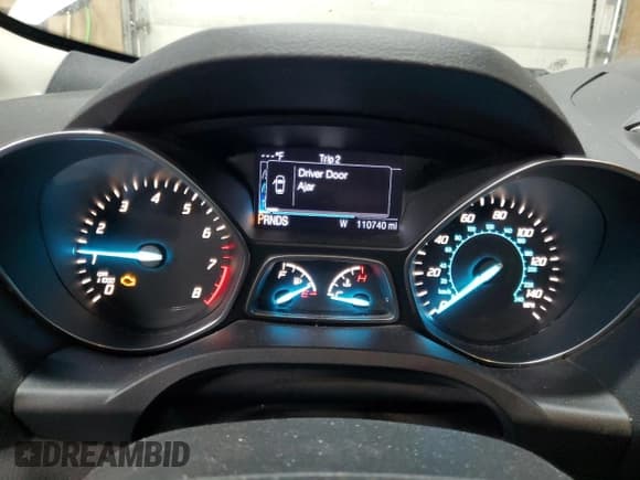 ✅ 2016 Ford Escape Titanium • VIN: 1FMCU9J9XGUC52646 • Лот: 92258035. Опубликован ранее на Copart с пробегом 110 740 миль. Бесплатный доступ к архиву аукционных продаж из США и подробный отчёт об истории автомобиля на DreamBid. Изображение 9.