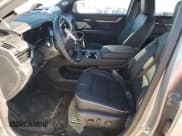 ✅ 2024 GMC Acadia AWD Denali • VIN: 1GKENRKS2RJ194228 • Lot: 83751564. Wystawiony na Copart z przebiegiem 768 mil. Bezpłatny archiwum sprzedaży aukcyjnych z USA i szczegółowy raport historii pojazdu na DreamBid. Zdjęcie 7.