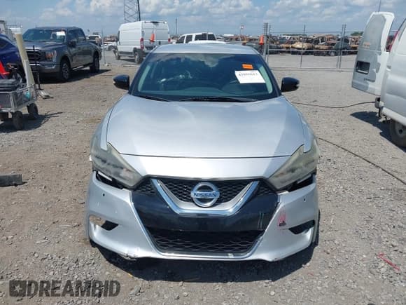 ✅ 2017 Nissan Maxima SR • VIN: 1N4AA6AP0HC394468 • Lot: 42955613. Listed on IAAI with 120,105 mi. Free auction sales archive from the USA and detailed vehicle history report at DreamBid. Image 12.