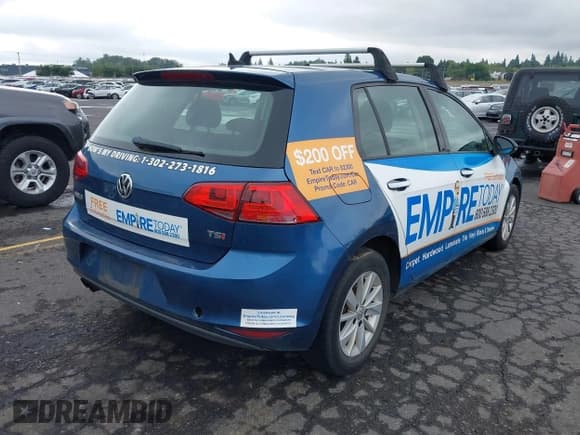 ✅ 2016 Volkswagen Golf TSI S • VIN: 3VW217AU8GM032876 • Lot: 42796832. Listed on IAAI with 225,744 mi. Free auction sales archive from the USA and detailed vehicle history report at DreamBid. Image 4.