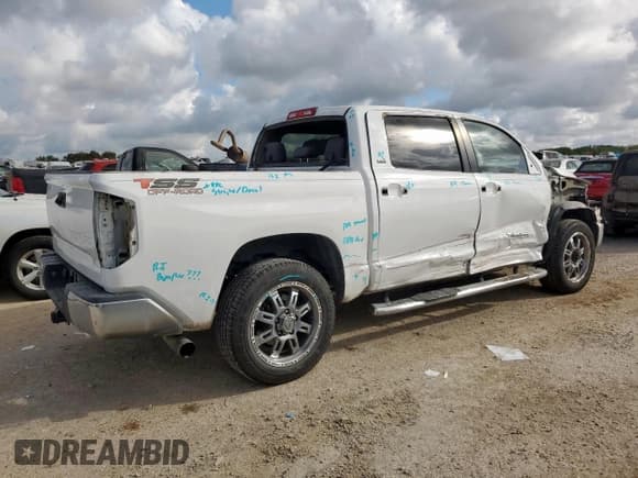 ✅ 2016 Toyota Tundra SR5 • VIN: 5TFEM5F10GX105078 • Лот: 84361855. Опубликован ранее на Copart с пробегом 165 029 миль. Бесплатный доступ к архиву аукционных продаж из США и подробный отчёт об истории автомобиля на DreamBid. Изображение 3.