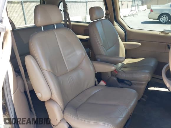 ✅ 1999 Chrysler Town & Country LX • VIN: 1C4GP54L1XB864596 • Lot: 42753995. Listed on IAAI with Not provided. Free auction sales archive from the USA and detailed vehicle history report at DreamBid. Image 8.