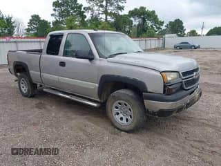 ✅ 2004 Chevrolet Silverado 1500 Z71 • VIN: 2GCEK19T741274325 • Lot: 43099314. Listed on IAAI with 256,184 mi. Free auction sales archive from the USA and detailed vehicle history report at DreamBid. Image 1.