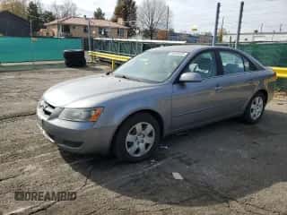 2007 Hyundai Sonata GLS z VIN 5NPET46C47H228358, wystawiony jako Copart lot #91054425 z przebiegiem 128 839 mil mil oraz Czysty tytuł • Clean title. Historia ofert i sprzedaży dostępna na DreamBid. Obrazek 1.