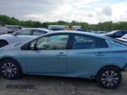 ✅ 2022 Toyota Prius LE • VIN: JTDL9MFU7N3032521 • Lot: 42369426. Wystawiony na IAAI z przebiegiem 51 084 mil. Bezpłatny archiwum sprzedaży aukcyjnych z USA i szczegółowy raport historii pojazdu na DreamBid. Zdjęcie 14.