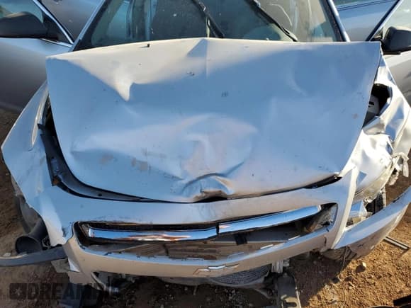 ✅ 2010 Chevrolet Malibu 1FL • VIN: 1G1ZA5EB2AF106968 • Lot: 80462834. Listed on Copart with 211,896 mi. Free auction sales archive from the USA and detailed vehicle history report at DreamBid. Image 12.