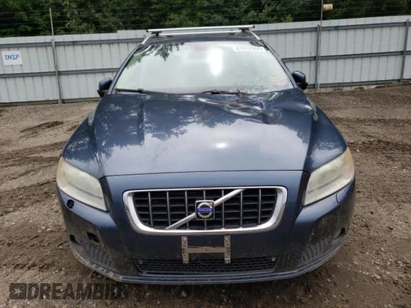 ✅ 2008 Volvo V70 • VIN: YV1BW982681051407 • Лот: 67832064. Опубликован ранее на Copart с пробегом 227 220 миль. Бесплатный доступ к архиву аукционных продаж из США и подробный отчёт об истории автомобиля на DreamBid. Изображение 5.