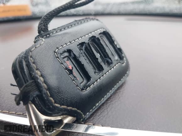 ✅ 2016 Lexus ES 300h • VIN: JTHBW1GG9G2106072 • Lot: 43560217. Wystawiony na IAAI z przebiegiem 125 460 mil. Bezpłatny archiwum sprzedaży aukcyjnych z USA i szczegółowy raport historii pojazdu na DreamBid. Zdjęcie 11.