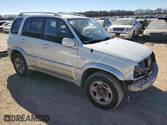 ✅ 2005 Suzuki Grand Vitara LX • VIN: JS3TD62V054100520 • Lot: 47001355. Wystawiony na Copart z przebiegiem 154 181 mil. Bezpłatny archiwum sprzedaży aukcyjnych z USA i szczegółowy raport historii pojazdu na DreamBid. Zdjęcie 4.