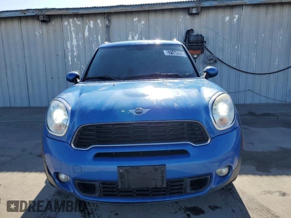✅ 2013 MINI Countryman S • VIN: WMWZC3C55DWP20904 • Lot: 57144355. Wystawiony na Copart z przebiegiem 136 621 mil. Bezpłatny archiwum sprzedaży aukcyjnych z USA i szczegółowy raport historii pojazdu na DreamBid. Zdjęcie 5.