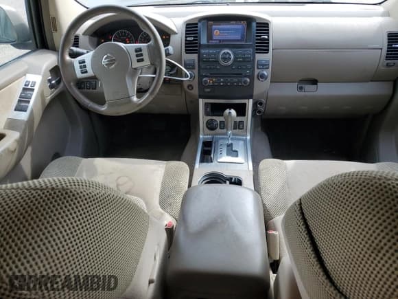 ✅ 2008 Nissan Pathfinder SE • VIN: 5N1AR18B38C605996 • Lot: 57126655. Listed on Copart with 413,908 mi. Free auction sales archive from the USA and detailed vehicle history report at DreamBid. Image 8.