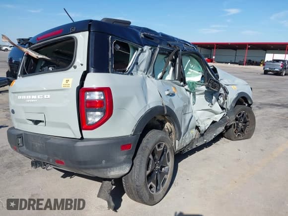 ✅ 2021 Ford Bronco Sport Outer Banks • VIN: 3FMCR9C62MRA63920 • Lot: 43494722. Listed on IAAI with 64,779 mi. Free auction sales archive from the USA and detailed vehicle history report at DreamBid. Image 4.