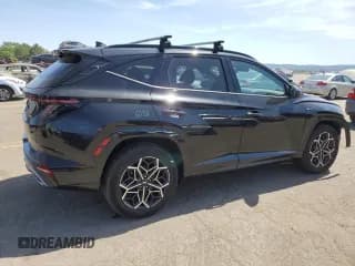 ✅ 2022 Hyundai Tucson N Line • VIN: KM8JFCAE1NU124000 • Lot: 57139594. Wystawiony na Copart z przebiegiem 23 316 mil. Bezpłatny archiwum sprzedaży aukcyjnych z USA i szczegółowy raport historii pojazdu na DreamBid. Zdjęcie 3.