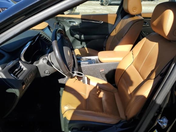 ✅ 2016 Chevrolet Impala LTZ • VIN: 2G1145S33G9140887 • Lot: 90824525. Wystawiony na Copart z przebiegiem 120 308 mil. Bezpłatny archiwum sprzedaży aukcyjnych z USA i szczegółowy raport historii pojazdu na DreamBid. Zdjęcie 7.