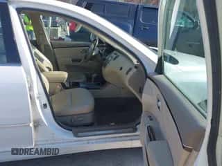 2011 Hyundai Azera Limited с VIN KMHFC4DF0BA532798, выставлен на аукционе IAAI как лот 40731751 с пробегом 123 676 миль миль и . История ставок и продаж доступна на DreamBid. Изображение 5.