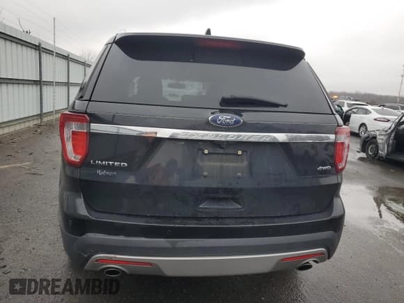 ✅ 2017 Ford Explorer Limited • VIN: 1FM5K8F80HGC06381 • Lot: 93737185. Wystawiony na Copart z przebiegiem 90 886 mil. Bezpłatny archiwum sprzedaży aukcyjnych z USA i szczegółowy raport historii pojazdu na DreamBid. Zdjęcie 6.