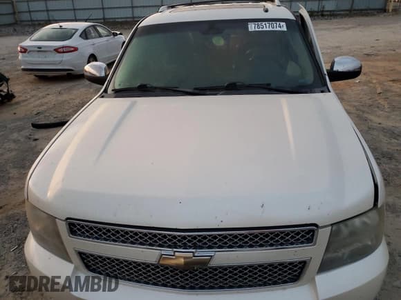 ✅ 2010 Chevrolet Suburban LTZ • VIN: 1GNUCKE09AR245753 • Lot: 78517074. Wystawiony na Copart z przebiegiem 242 196 mil. Bezpłatny archiwum sprzedaży aukcyjnych z USA i szczegółowy raport historii pojazdu na DreamBid. Zdjęcie 12.