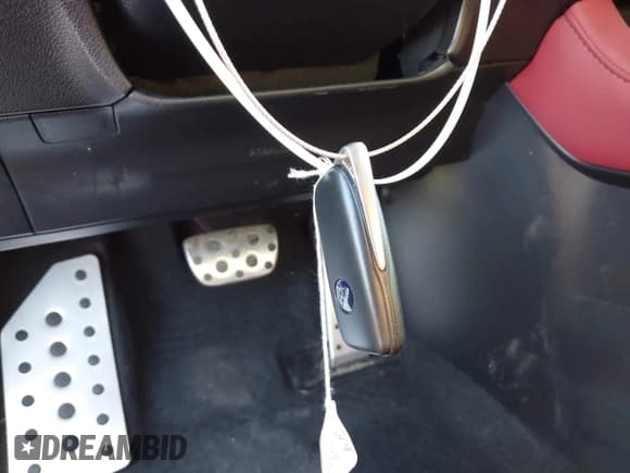 ✅ 2018 Lexus RX 450h • VIN: 2T2BGMCA6JC026122 • Lot: 43261116. Wystawiony na IAAI z przebiegiem 136 627 mil. Bezpłatny archiwum sprzedaży aukcyjnych z USA i szczegółowy raport historii pojazdu na DreamBid. Zdjęcie 11.