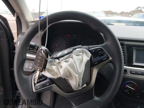 ✅ 2018 Hyundai Accent SE • VIN: 3KPC24A38JE016186 • Лот: 41641761. Опубликован ранее на IAAI с пробегом 66 703 миль. Бесплатный доступ к архиву аукционных продаж из США и подробный отчёт об истории автомобиля на DreamBid. Изображение 11.