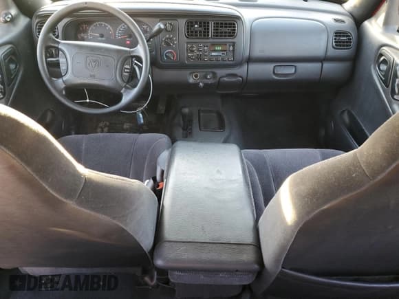 ✅ 2000 Dodge Dakota Sport • VIN: 1B7GG2AN2YS770376 • Lot: 42437485. Wystawiony na Copart z przebiegiem 196 906 mil. Bezpłatny archiwum sprzedaży aukcyjnych z USA i szczegółowy raport historii pojazdu na DreamBid. Zdjęcie 8.