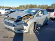 ✅ 2015 Ford Focus Titanium • VIN: 1FADP3J23FL304788 • Lot: 43670437. Wystawiony na IAAI z przebiegiem 155 474 mil. Bezpłatny archiwum sprzedaży aukcyjnych z USA i szczegółowy raport historii pojazdu na DreamBid. Zdjęcie 17.