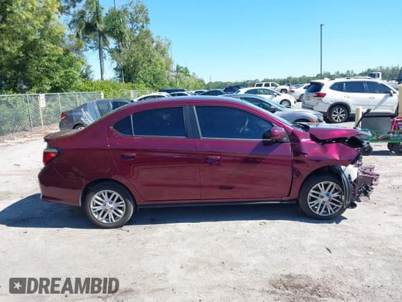 ✅ 2024 Mitsubishi Mirage ES • VIN: ML32FUFJXRHF14280 • Lot: 43562952. Wystawiony na IAAI z przebiegiem 6 129 mil. Bezpłatny archiwum sprzedaży aukcyjnych z USA i szczegółowy raport historii pojazdu na DreamBid. Zdjęcie 13.