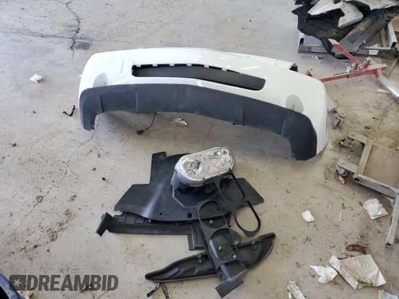 2010 Dodge Challenger R/T Classic z VIN 2B3CJ5DT1AH278481, wystawiony jako Copart lot #84398475 z przebiegiem 139 697 mil mil oraz Szkoda całkowita • Salvage title. Historia ofert i sprzedaży dostępna na DreamBid. Obrazek 12.