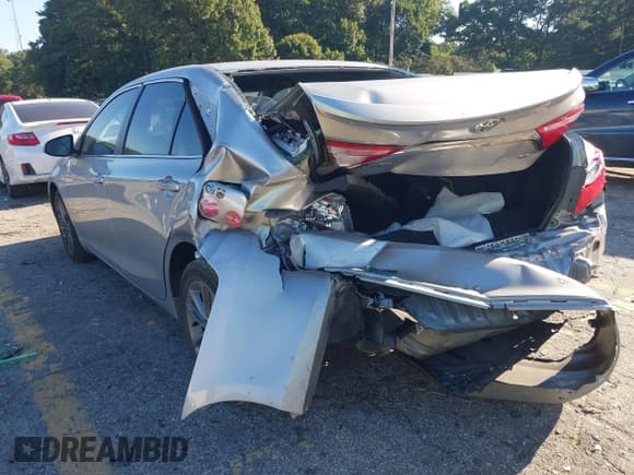 ✅ 2015 Toyota Camry LE • VIN: 4T1BF1FK5FU904011 • Lot: 43093342. Listed on IAAI with 141,536 mi. Free auction sales archive from the USA and detailed vehicle history report at DreamBid. Image 3.
