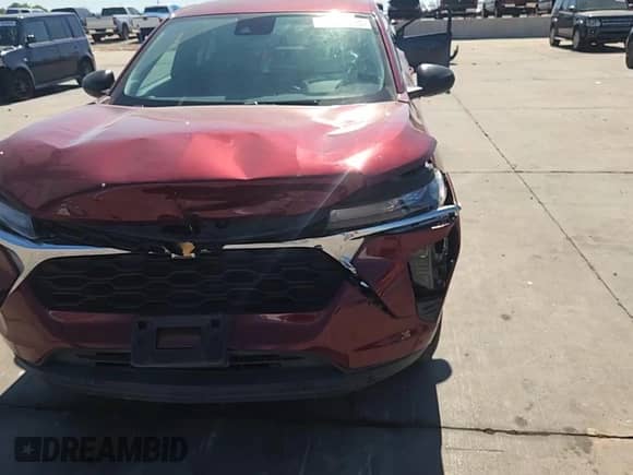 2024 Chevrolet Trax LS с VIN KL77LFE28RC181554, выставлен на аукционе Copart как лот 85891235 с пробегом 27 637 миль миль и Списание • Salvage title. История ставок и продаж доступна на DreamBid. Изображение 14.