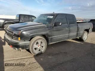 2006 Chevrolet Silverado 1500 LS с VIN 1GCEC19V36Z226913, выставлен на аукционе Copart как лот 50624775 с пробегом 201 579 миль миль и Чистый • Clean title. История ставок и продаж доступна на DreamBid. Изображение 1.