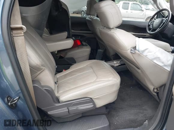 ✅ 2018 Ford Expedition Max Limited • VIN: 1FMJK1KTXJEA02981 • Lot: 42357467. Listed on IAAI with 160,703 mi. Free auction sales archive from the USA and detailed vehicle history report at DreamBid. Image 8.