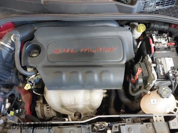 ✅ 2016 FIAT 500X Pop • VIN: ZFBCFXAT1GP344664 • Lot: 42075137. Wystawiony na IAAI z przebiegiem 61 867 mil. Bezpłatny archiwum sprzedaży aukcyjnych z USA i szczegółowy raport historii pojazdu na DreamBid. Zdjęcie 10.