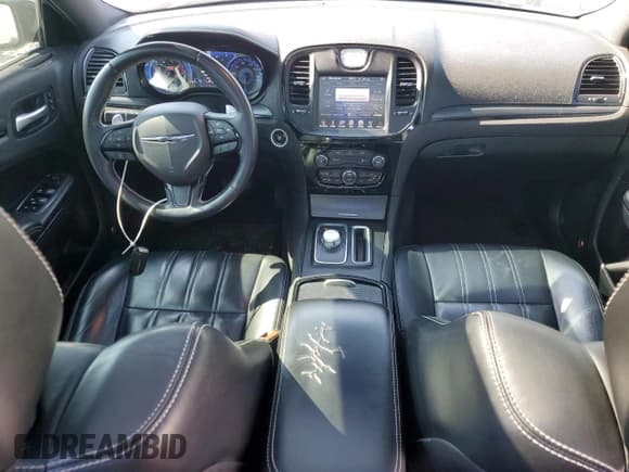 ✅ 2016 Chrysler 300 S • VIN: 2C3CCABT2GH224723 • Lot: 69019695. Listed on Copart with 91,092 mi. Free auction sales archive from the USA and detailed vehicle history report at DreamBid. Image 8.