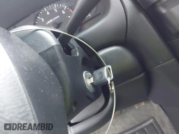 ✅ 2005 Nissan Sentra S • VIN: 3N1CB51DX5L486173 • Lot: 42852207. Wystawiony na IAAI z przebiegiem 230 047 mil. Bezpłatny archiwum sprzedaży aukcyjnych z USA i szczegółowy raport historii pojazdu na DreamBid. Zdjęcie 11.