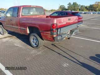 1998 Dodge 1500 с VIN 3B7HF13YXWG185302, выставлен на аукционе IAAI как лот 43592328 с пробегом Не указан миль и . История ставок и продаж доступна на DreamBid. Изображение 3.