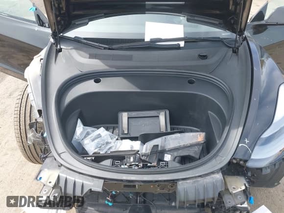 ✅ 2022 Tesla Model 3 Long Range • VIN: 5YJ3E1EB6NF109067 • Lot: 41948791. Wystawiony na IAAI z przebiegiem 28 603 mil. Bezpłatny archiwum sprzedaży aukcyjnych z USA i szczegółowy raport historii pojazdu na DreamBid. Zdjęcie 10.