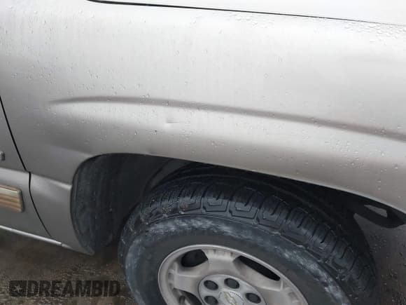 ✅ 2001 Chevrolet Silverado 1500 LT • VIN: 2GCEC19T411195686 • Лот: 43851629. Опубликован ранее на IAAI с пробегом 232 011 миль. Бесплатный доступ к архиву аукционных продаж из США и подробный отчёт об истории автомобиля на DreamBid. Изображение 6.