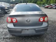 ✅ 2007 Volkswagen Passat Wolfsburg Edition • VIN: WVWAK73C87P127416 • Lot: 64365085. Wystawiony na Copart z przebiegiem Nie podano. Bezpłatny archiwum sprzedaży aukcyjnych z USA i szczegółowy raport historii pojazdu na DreamBid. Zdjęcie 6.