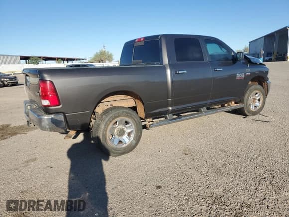 ✅ 2018 Ram 2500 SLT • VIN: 3C6TR5DT2JG169588 • Лот: 82697285. Опубликован ранее на Copart с пробегом 161 967 миль. Бесплатный доступ к архиву аукционных продаж из США и подробный отчёт об истории автомобиля на DreamBid. Изображение 3.