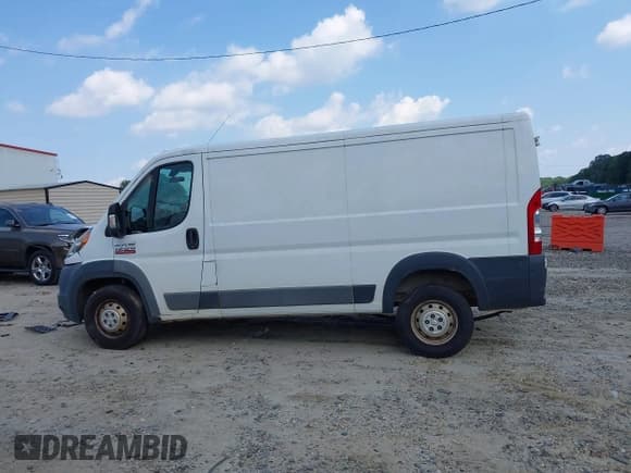 ✅ 2016 Ram ProMaster Cargo • VIN: 3C6TRVAG3GE111100 • Lot: 43040478. Wystawiony na IAAI z przebiegiem 166 101 mil. Bezpłatny archiwum sprzedaży aukcyjnych z USA i szczegółowy raport historii pojazdu na DreamBid. Zdjęcie 15.